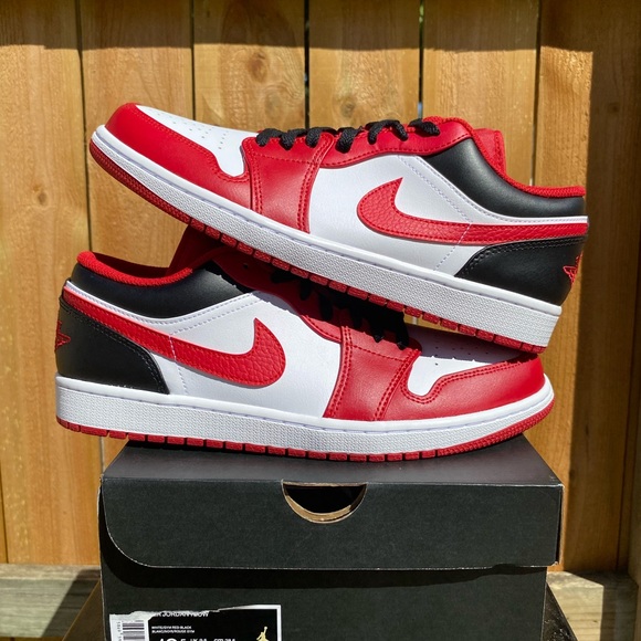 Jordan 1 Low Chicago Colorway Size 10.5 Mens DS OG All With Store Receipt - Picture 2 of 8